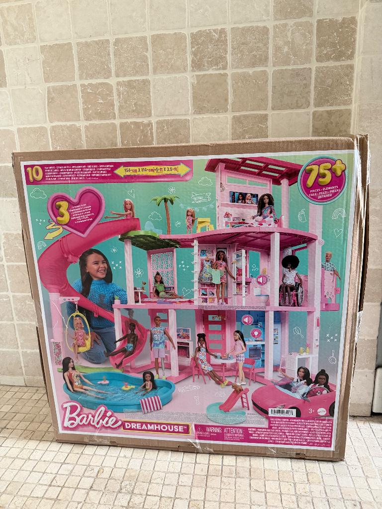 Maison Barbie Dreamhouse — neuve scellée, édition moderne, Kinderen en Baby's, Ophalen of Verzenden, Nieuw, Poppenhuispop