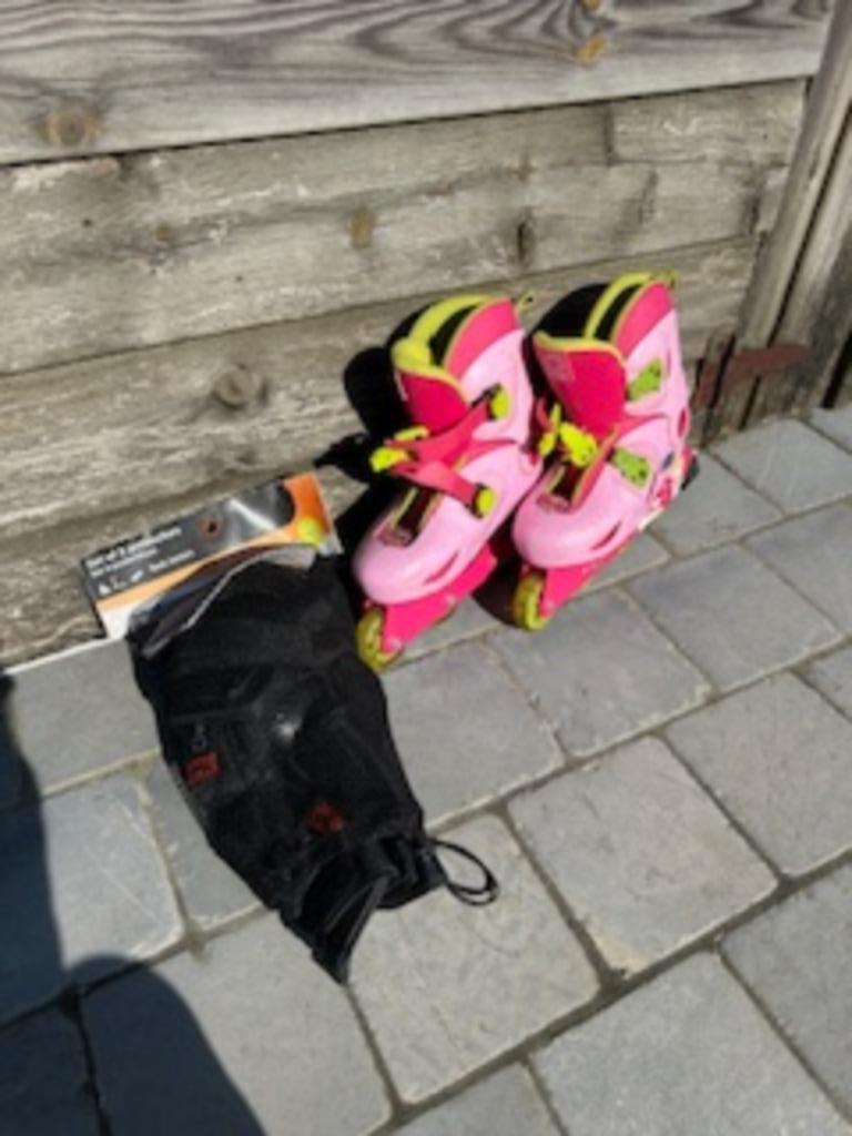 Skates inline Oxelo Mt32-34 +bescherming pols/elleboog/knie, Ophalen, Verstelbaar, Zo goed als nieuw, Kinderen