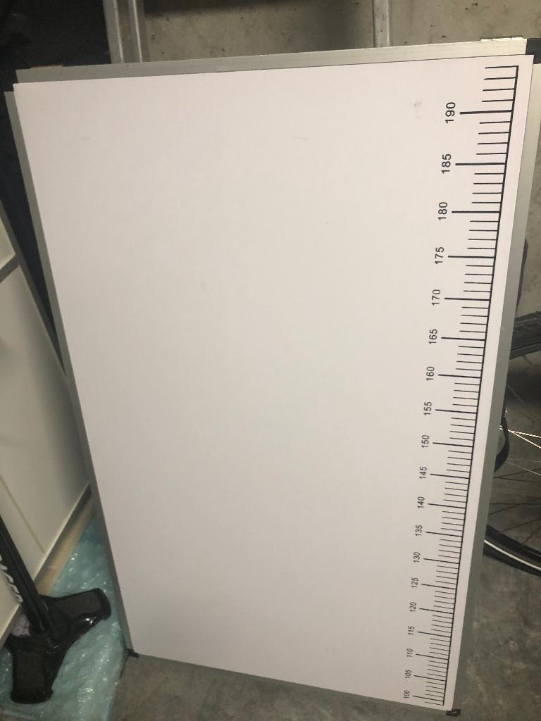 Behang tafel, Ophalen, Zo goed als nieuw