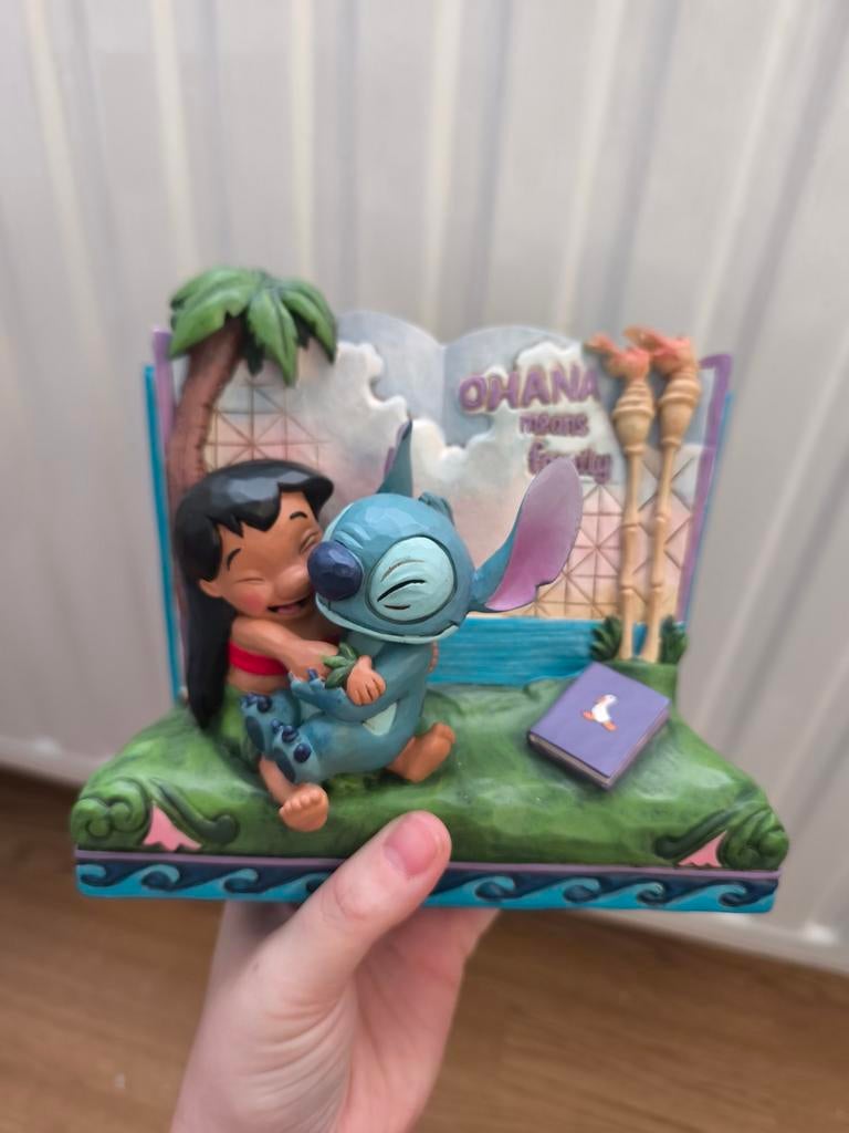 Disney storybook lilo et Stitch Disney Jim shore, Enlèvement