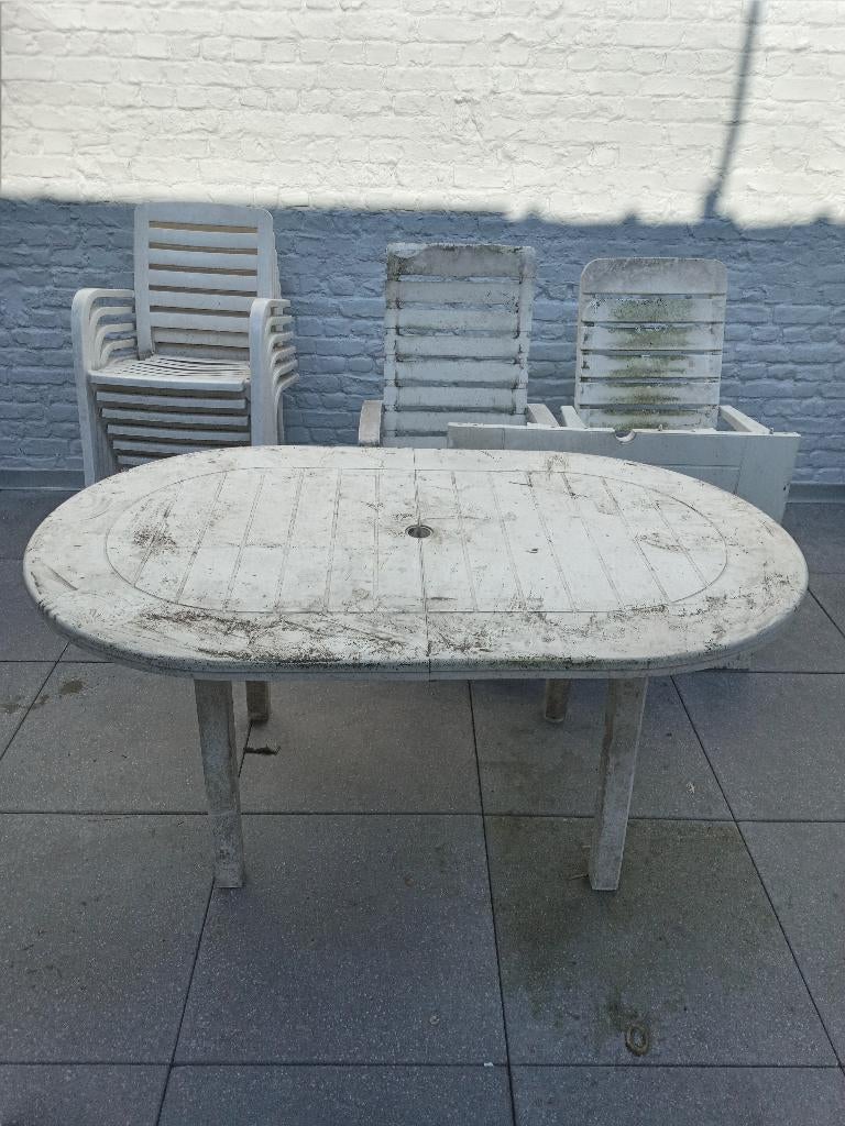 TABLES, Jardin & Terrasse, Enlèvement, Utilisé, Ovale, Plastique