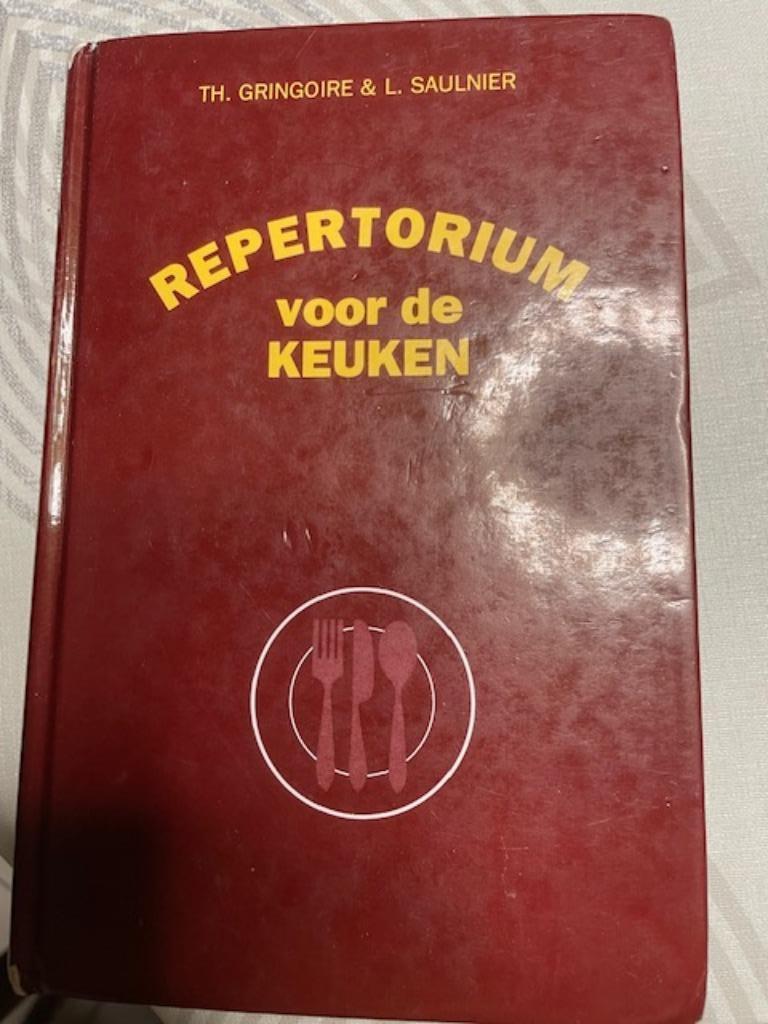 Répertorium van de keuken- Nederlandse versie, Boeken, Kookboeken, Gelezen, Voorgerechten en Soepen, Ophalen of Verzenden, Auteur: Th. Gregoire L. S