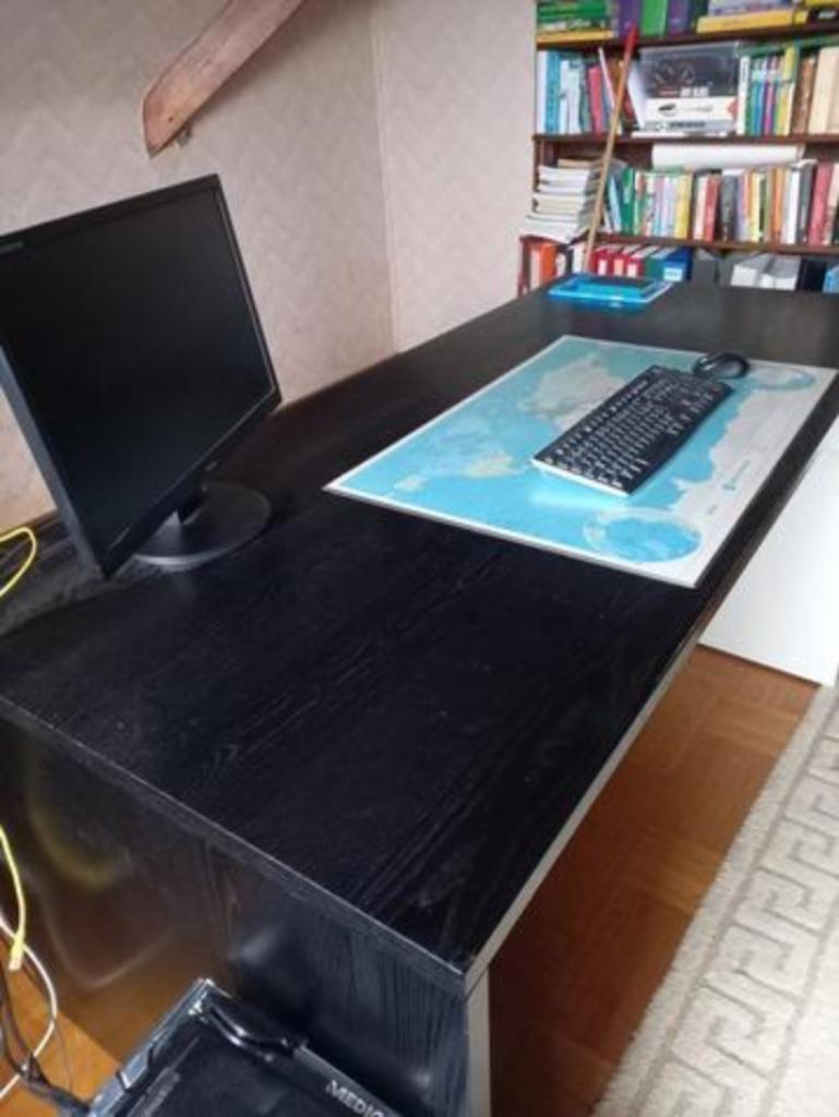 5-delig zwart bureau, Ophalen, Gebruikt