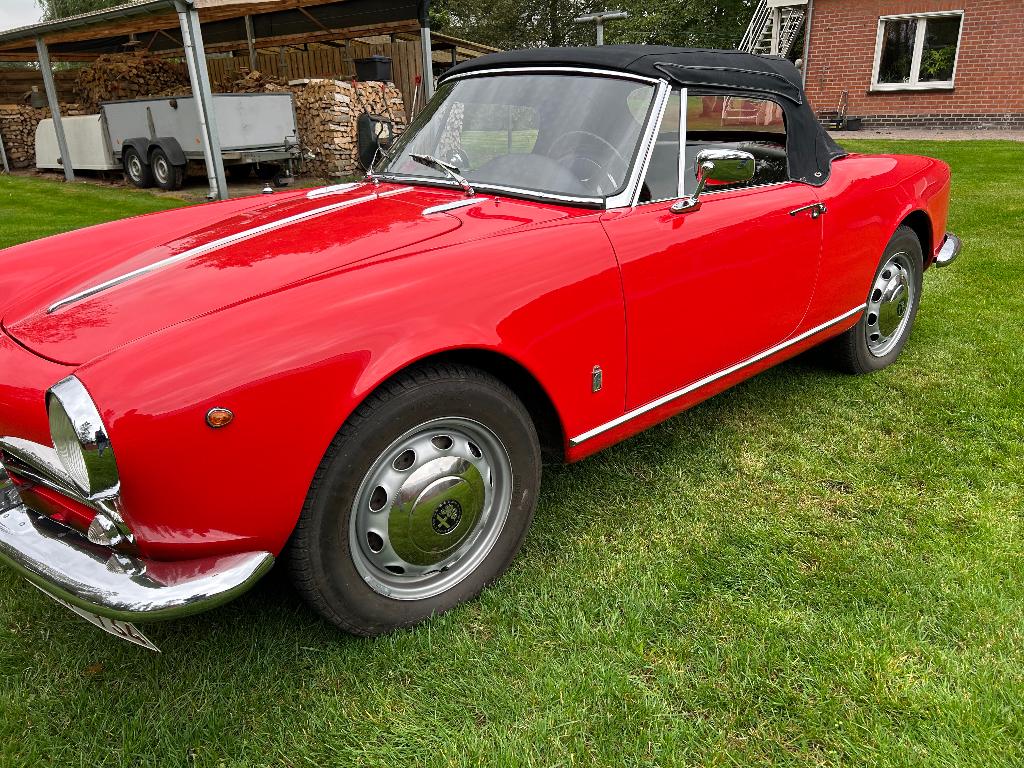 Alfa Romeo Giuletta Spider, Autos, Oldtimers & Ancêtres, Particulier, Alfa Romeo, Essence, Cabriolet, 2 portes, Boîte manuelle