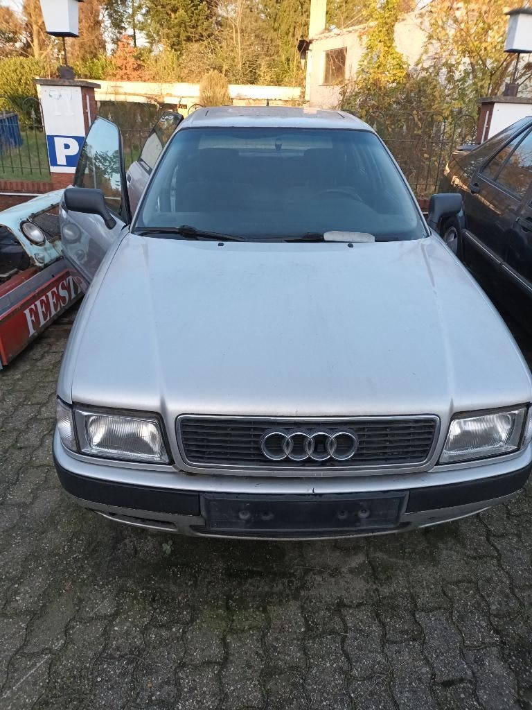 Audi 80 tdi 90 ch 1993, Autos, Audi, Particulier, Radio, Attache-remorque, Diesel, Berline, 4 portes, Boîte manuelle, Argent ou Gris