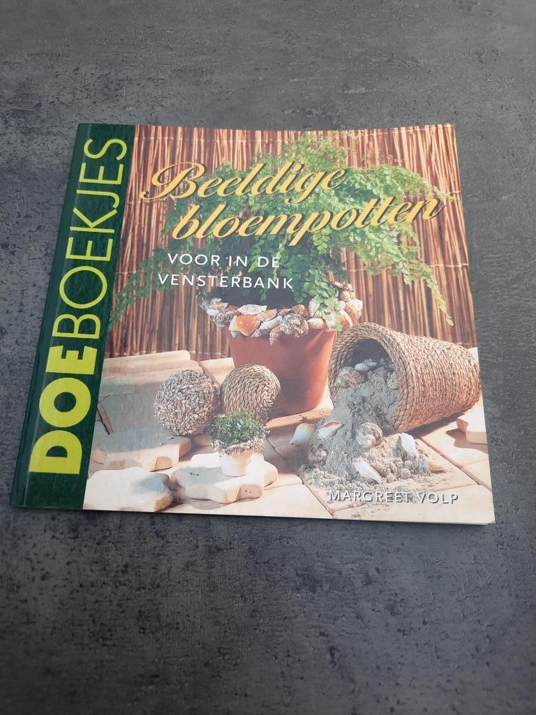 Beeldige bloempotten (voor in de vensterbank) (doeboekjes), Livres, Loisirs & Temps libre, Comme neuf, Scrapbooking et Bricolage