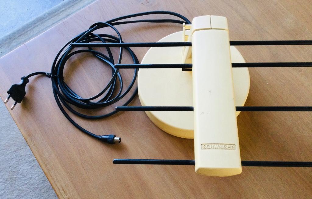 Home TV Antenne d’interieur., Télécoms, Antennes & Mâts, Enlèvement ou Envoi, Utilisé, Antenne