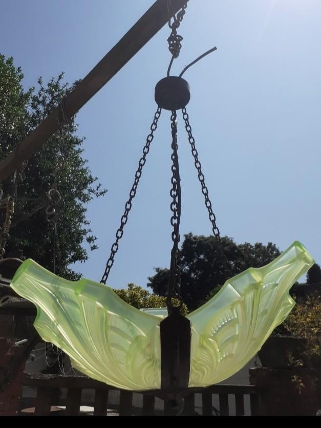Ancien lustre ouraline - urane, Enlèvement