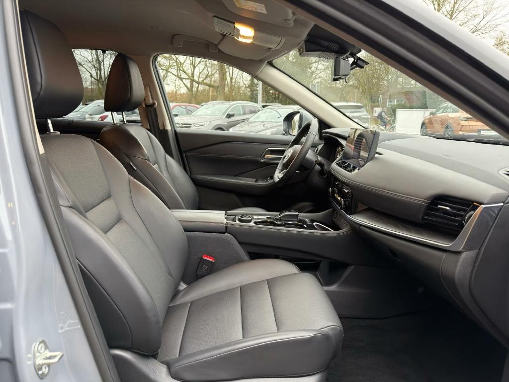 NEW X-TRAIL FULL HYBRID 204PK TEKNA HEAD/PILOT/NAV/WINT-28%, Auto's, USB, 4 cilinders, Leder, 5 zetels