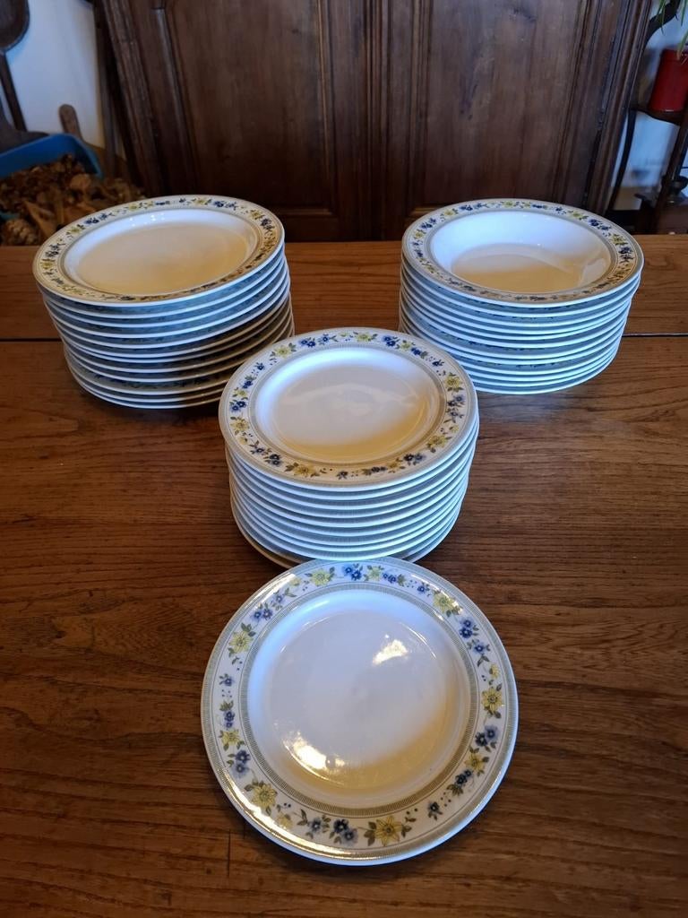 Vintage servies Kahla 36-delig, Enlèvement ou Envoi