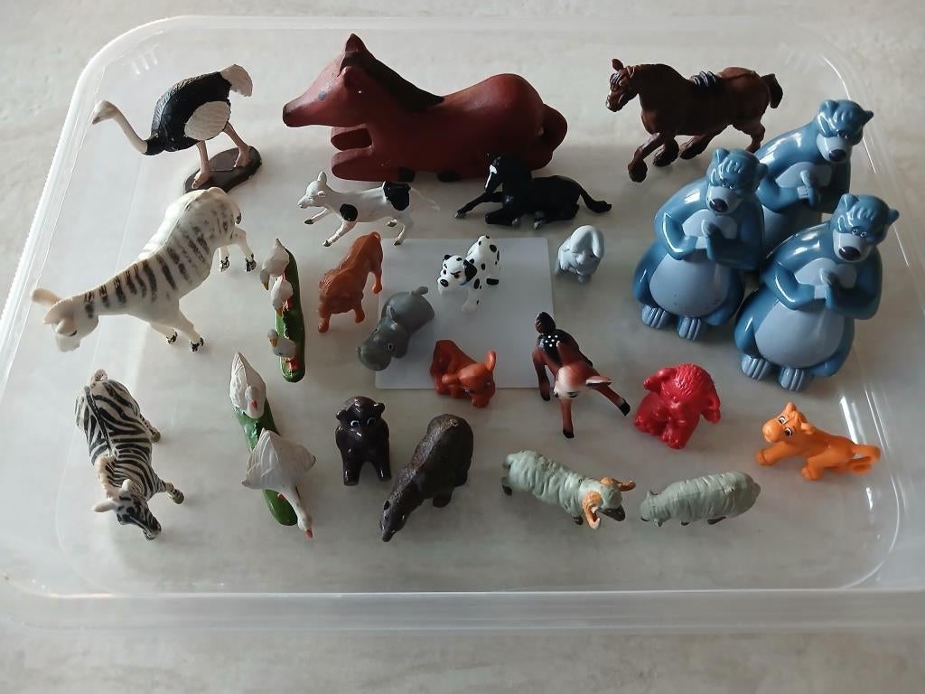 Vingt animaux + 50 figurines en cadeau - Jeu de découverte, Enlèvement, Utilisé