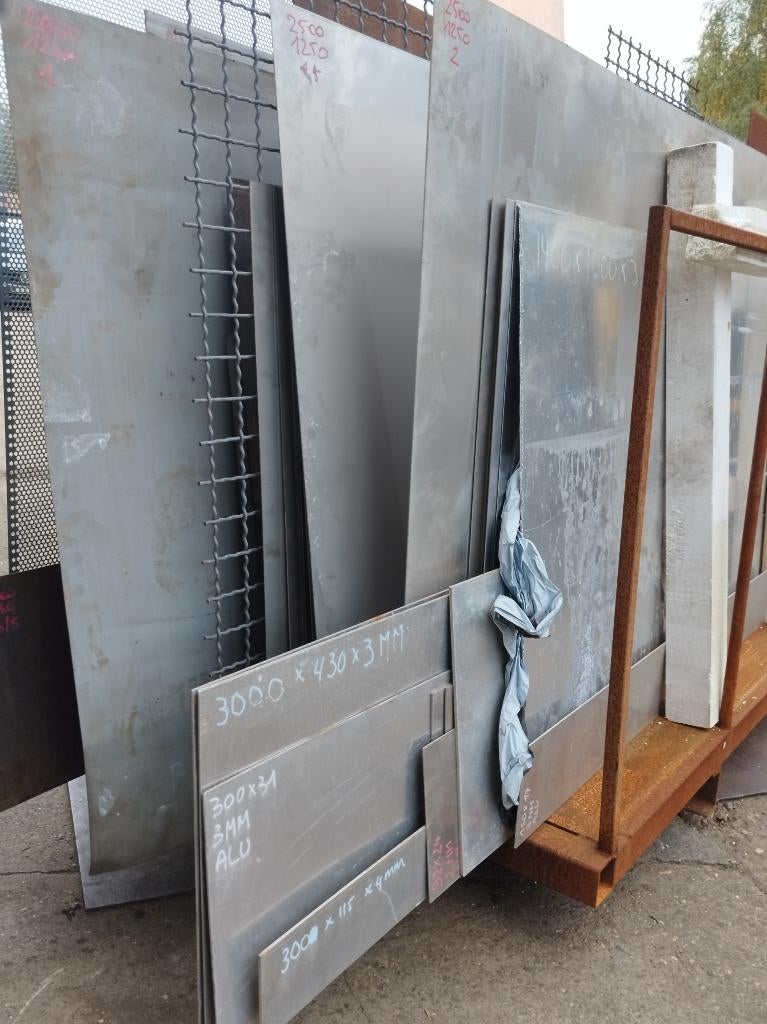 Plaque en acier - aluminium - INOX - Zinc - laiton - cuivre, Enlèvement, Staalplaat - aluminium - INOX - Zink - messing - rood koper