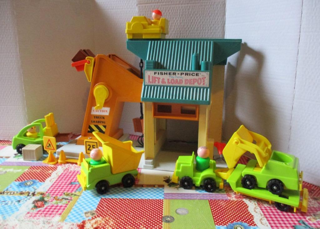 (👉ﾟヮﾟ)👉 Vintage Fisher Price Lift & Load Depot 942 ., Envoi, Comme neuf, Set de jeu