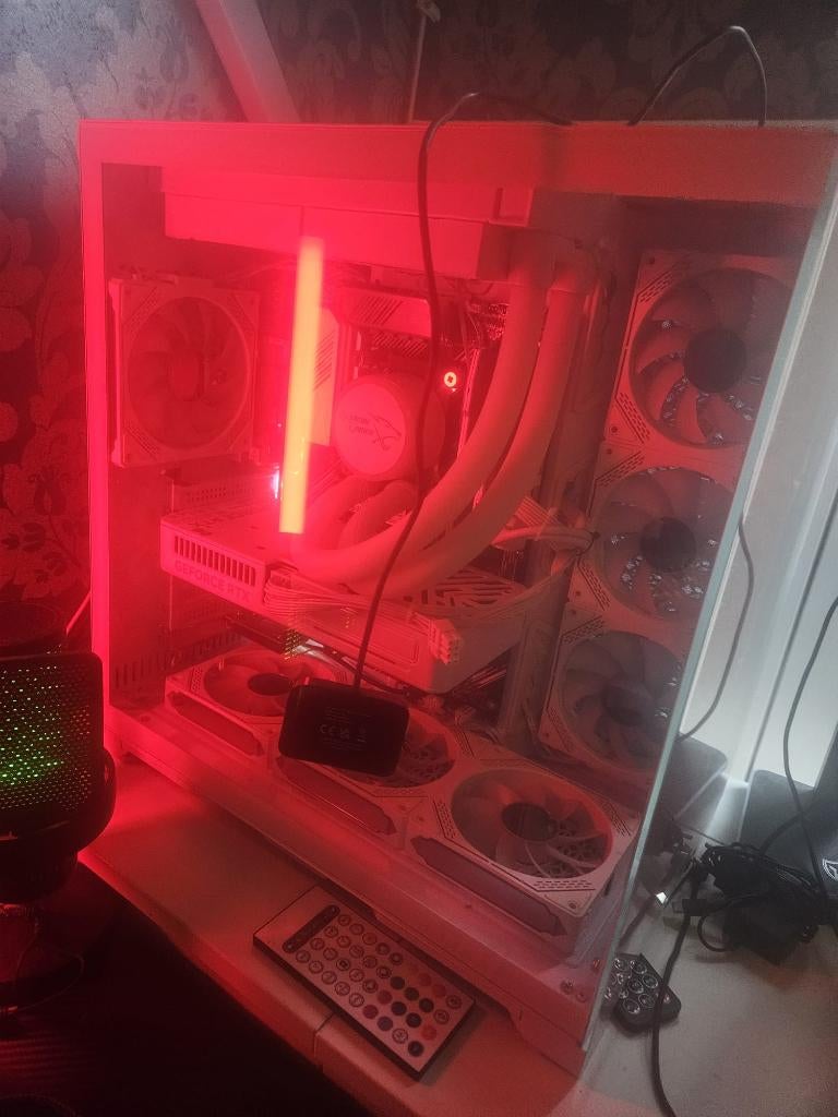 Zo goed als nieuwe gaming pc met setup, Informatique & Logiciels, Ordinateurs de bureau, Comme neuf, Inconnu, 32 GB, Avec carte vidéo