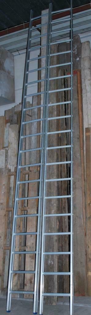 Alu.ladder  20 treden, Ophalen, Gebruikt