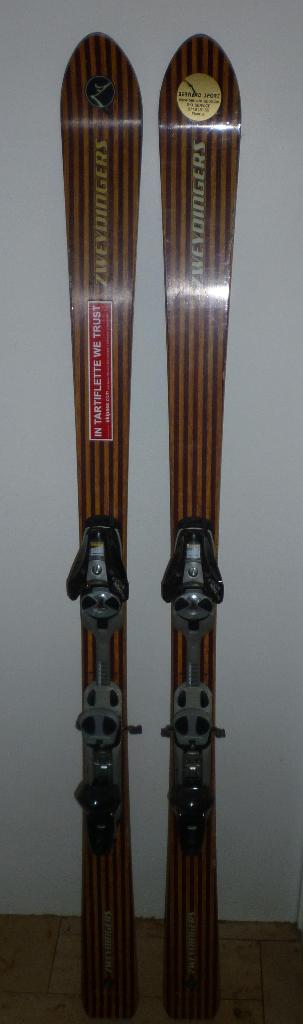 Skis Zweidingers 162 cm avec fixation Salomon 850 rental, Autres marques, Skis, 140 à 160 cm, Enlèvement