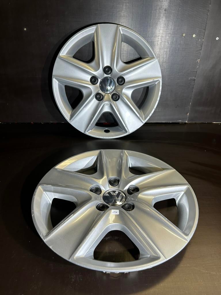 2 originele VW Golf 6 16" wieldoppen, Ophalen of Verzenden, Gebruikt