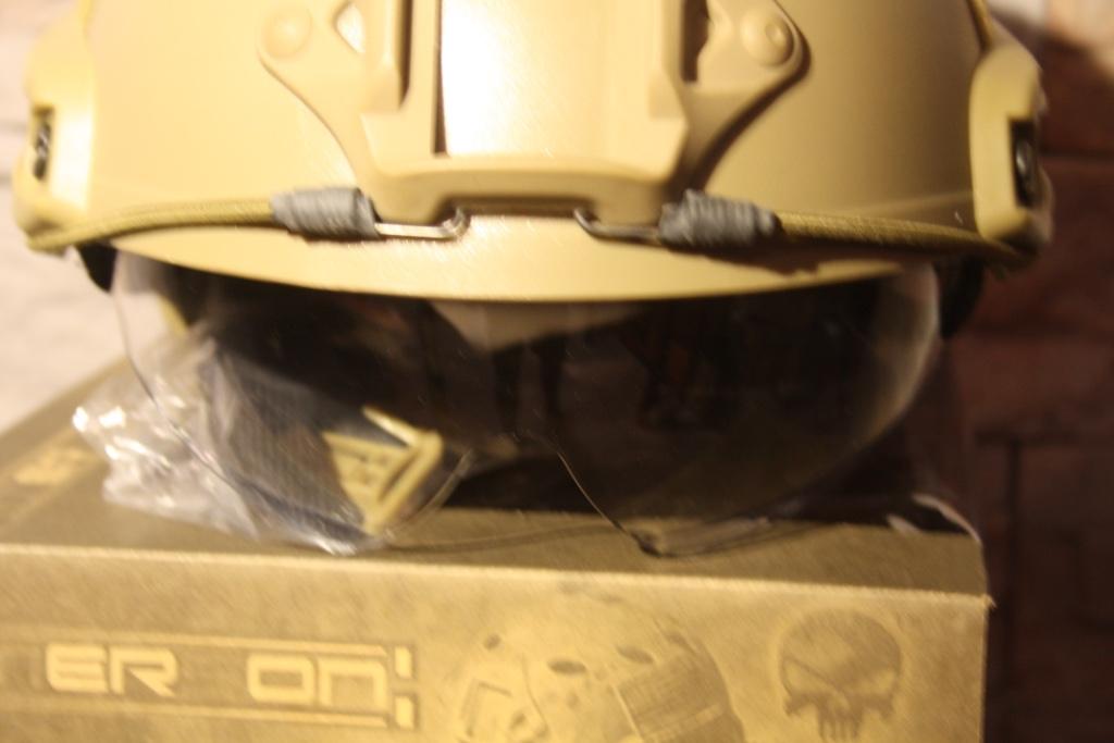 Emerson Fast MH tan AC12191 hoofdtelefoon met geïntegreerde, Ophalen, Nieuw