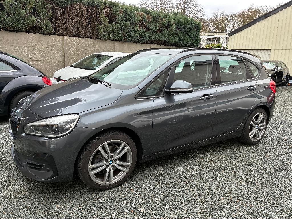 BMW 220 Active Tourer 220iA OPF Advantage // Business, Autos, Argent ou Gris, Achat, Entreprise, https://public.car-pass.be/vhr/8ed580b8-a21c-4227-8e01-838402226d5d