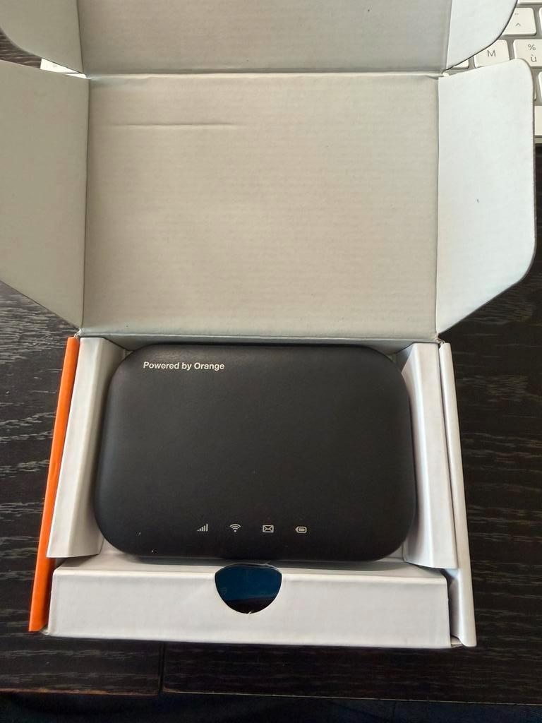 Airbox 2 mobile router om overal mee naar toe te nemen !, Computers en Software, Ophalen of Verzenden, Nieuw, Router, Orange