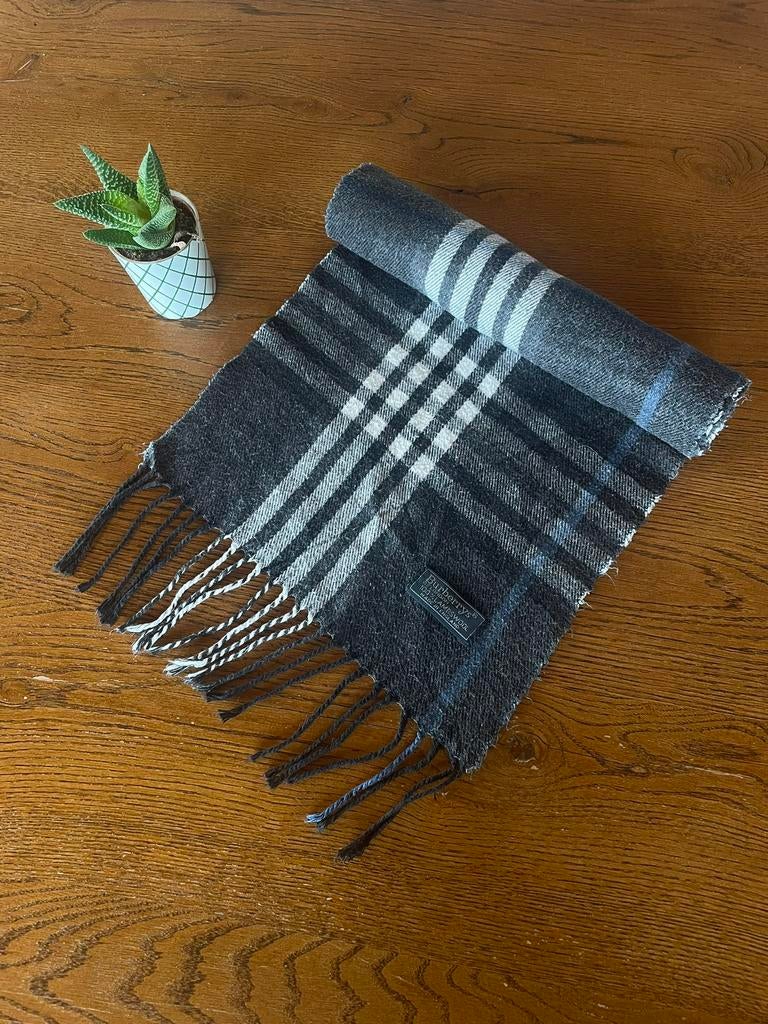 Écharpe Burberry, Vêtements | Femmes, Bonnets, Écharpes & Gants, Burberry, Enlèvement ou Envoi, Comme neuf, Écharpe