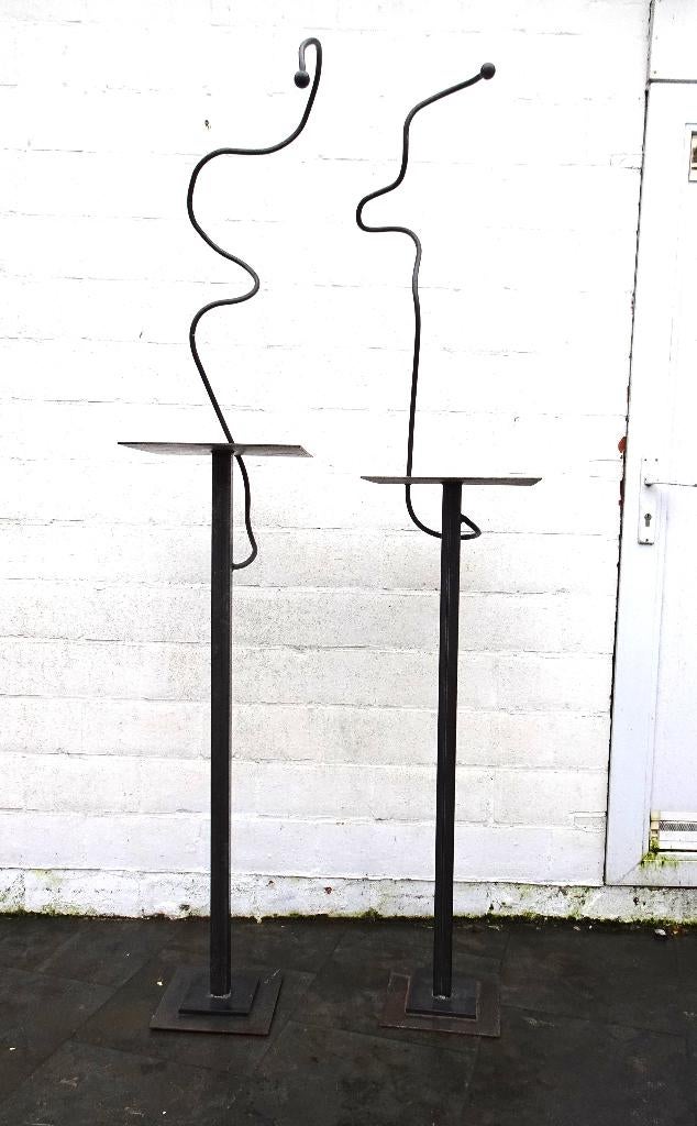 TWEE KUNST PIEDESTAL IJZEREN 1980-90s VINTAGE DESIGN, Ophalen