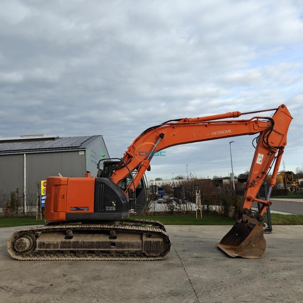 Hitachi ZX225 USLC-3 - 2009 - 11215h - 24,4T - PE1022, Ophalen