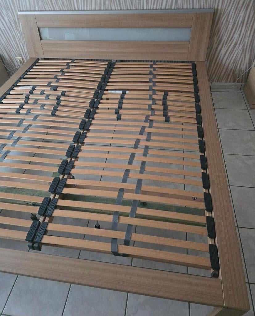 Dubbel bed 180x200m, hoofdeind 80 cm, Ophalen, 80 cm