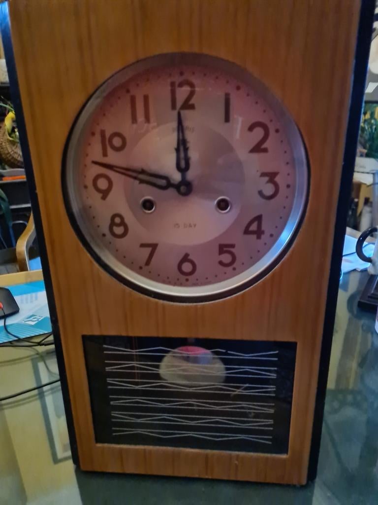 Horloge ancienne à pendule, Enlèvement ou Envoi