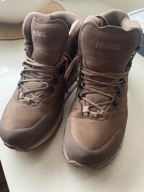 Wandelschoen Meindl Dames natur/beige maat 7 breed, Sport en Fitness, Ophalen, Zo goed als nieuw