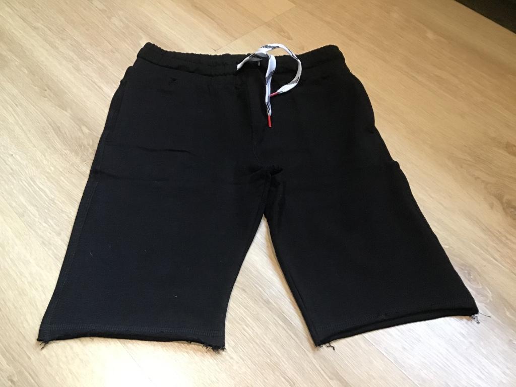 Bermuda Tom Du maat 140, Kinderen en Baby's, Overige typen, Ophalen of Verzenden, Zo goed als nieuw, Jongen