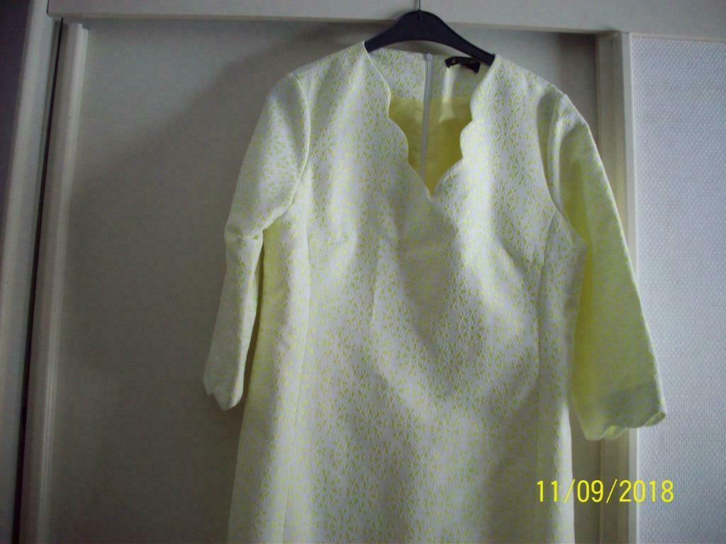 Robe jaune neuve XL, Kleding | Dames, Ophalen of Verzenden, Nieuw, Maat 46/48 (XL) of groter, Geel