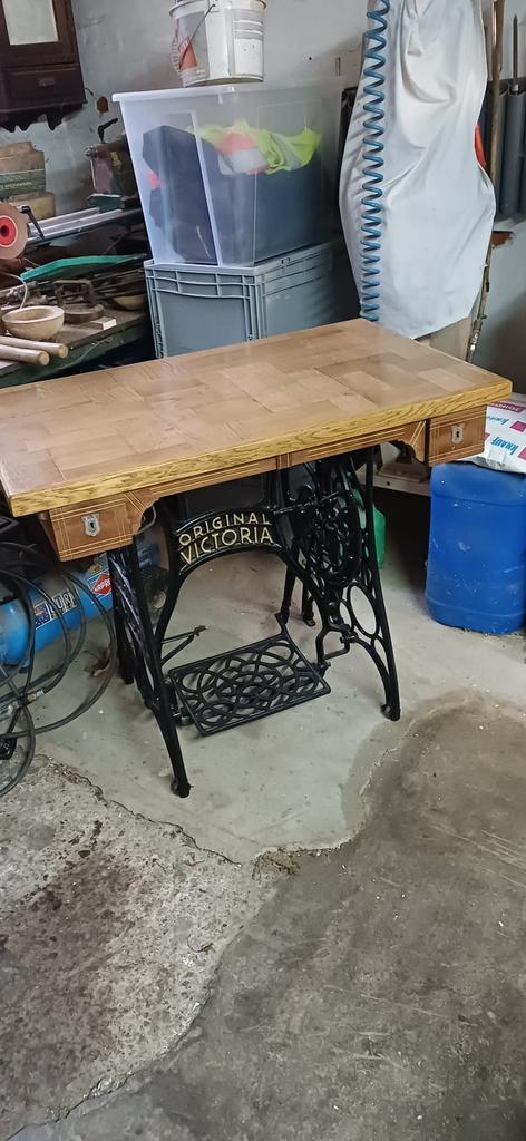 Table de couture, Enlèvement