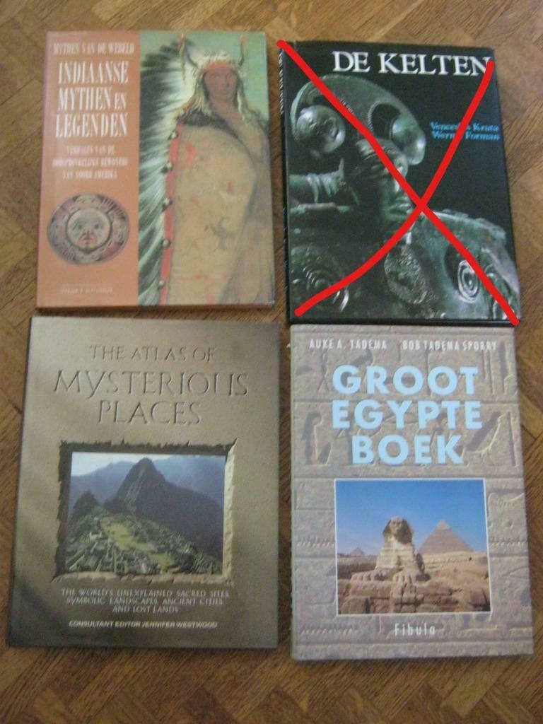 Diverse informatieboeken: Egypte, piramides, Indiase mythen, Enlèvement ou Envoi, Utilisé