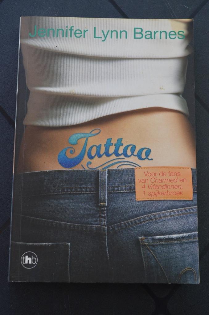 *Tattoo - Jennifer Lynn Barnes, Ophalen of Verzenden, Fictie, Jennifer Lynn Barnes, Gelezen