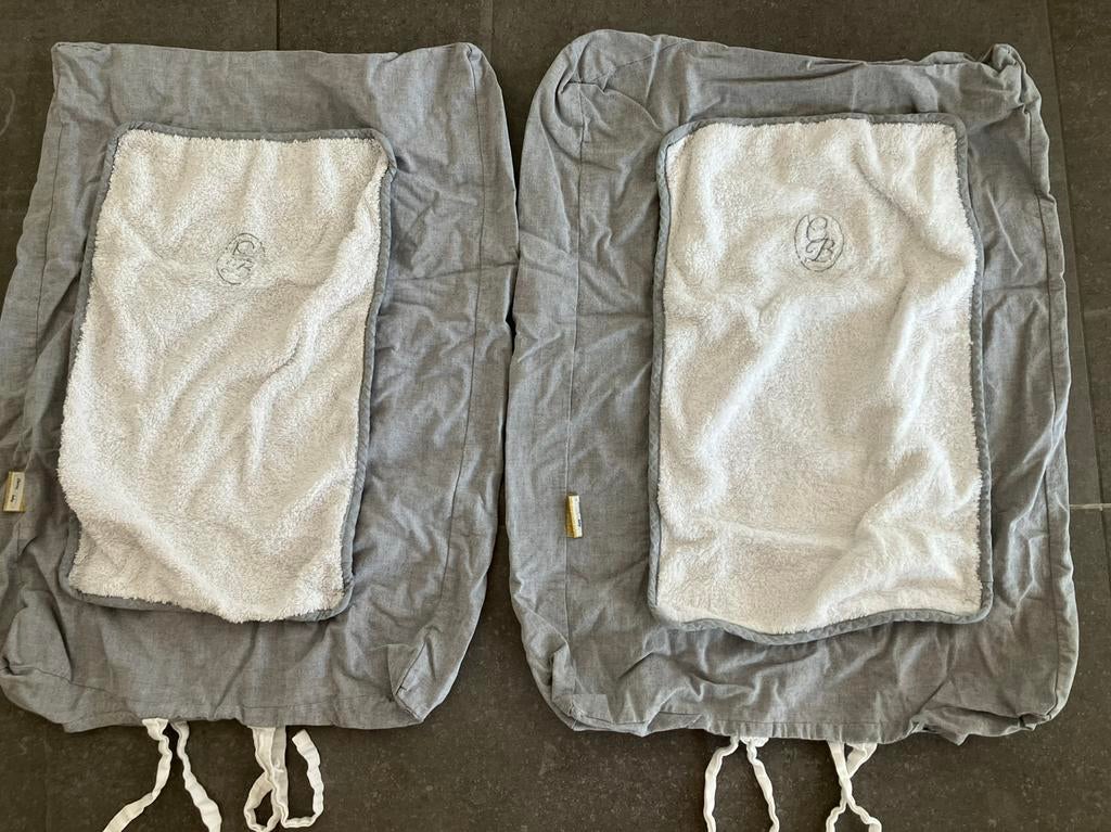2 waskussenhoezen Charmi Baby wit-grijs, Kinderen en Baby's, Ophalen, Zo goed als nieuw