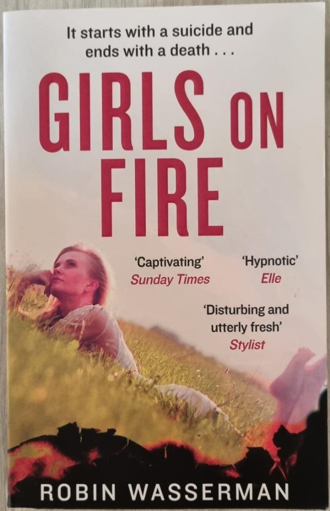 Girls on Fire - Robin Wasserman - 2016 - ENG, Enlèvement ou Envoi, Comme neuf