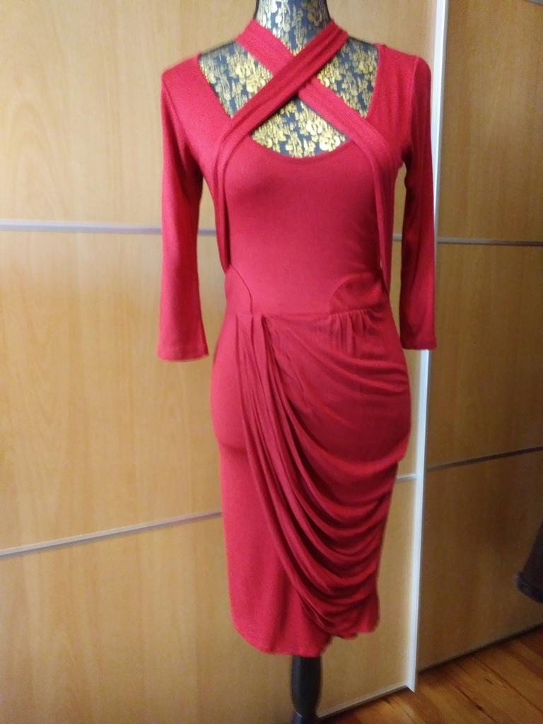 Robe MANGO en rouge taille S, Vêtements | Femmes, Enlèvement, Comme neuf, Rouge