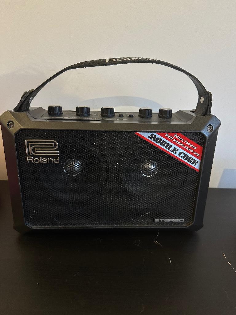 Guitare ampli Roland Cube mobile + cable, Musique & Instruments, Enlèvement ou Envoi, Neuf, Guitare