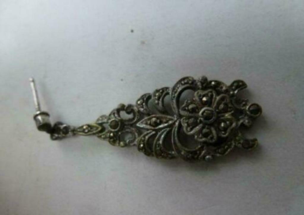 vintage juweel 2 oorbellen, Met kristal, Overige materialen, Gebruikt, Verzenden