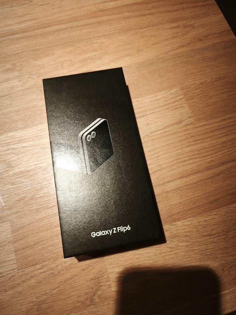 Samsung z flip 6, Ophalen, Gebruikt, Zwart, Zonder simlock