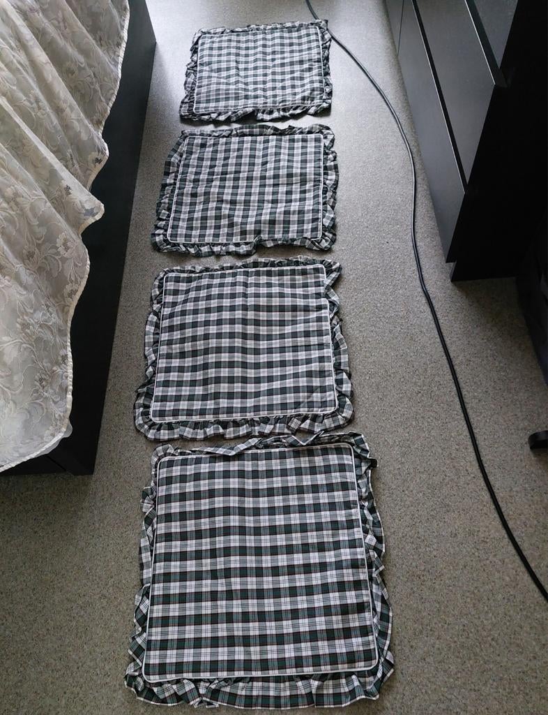 4 housse de coussin  3€ pièces  nouveau, Enlèvement, Comme neuf