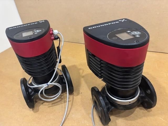 Grundfos Magna 3 50-60F circulatiepomp, Bricolage & Construction, Chauffe-eau & Boilers, Utilisé, Enlèvement ou Envoi