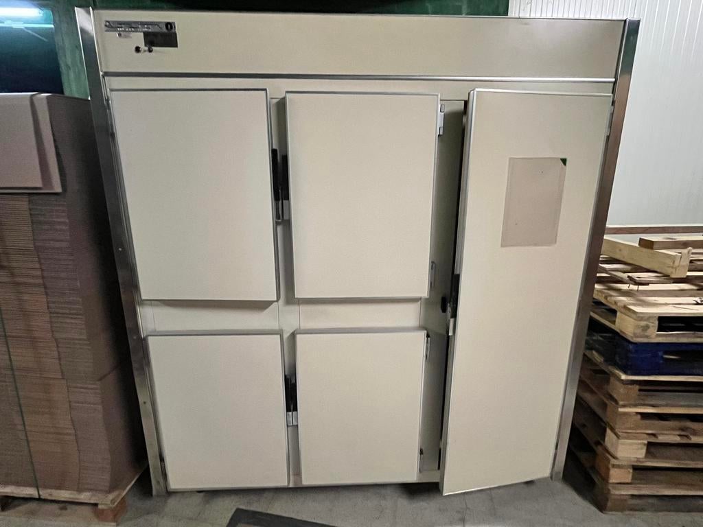 Professionele koelkast, Elektronische apparatuur, Ophalen, 200 liter of meer, 60 cm of meer, 160 cm of meer