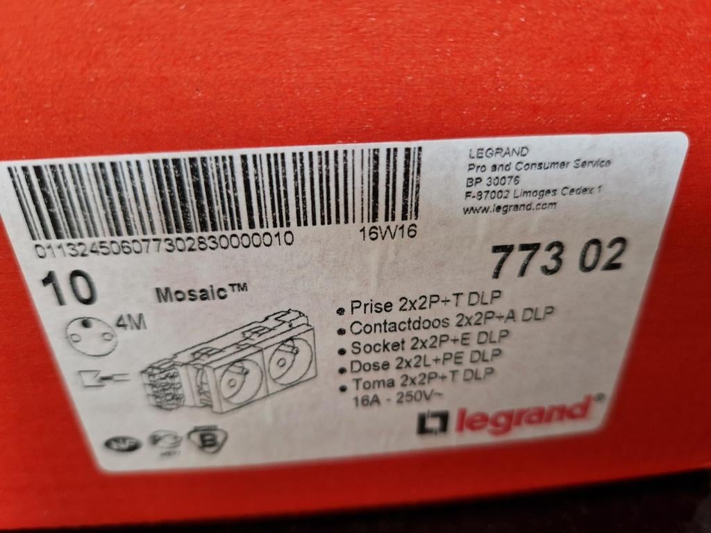 LEGRAND - Mosaic contactdoos DLP 2x 2P+A steekklem 10/16A 25, Ophalen