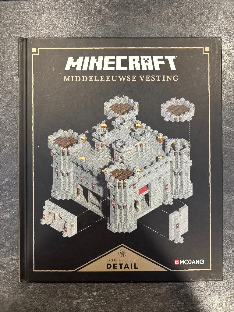 Minecraft Middeleeuwse Vesting boek, Boeken, Ophalen of Verzenden