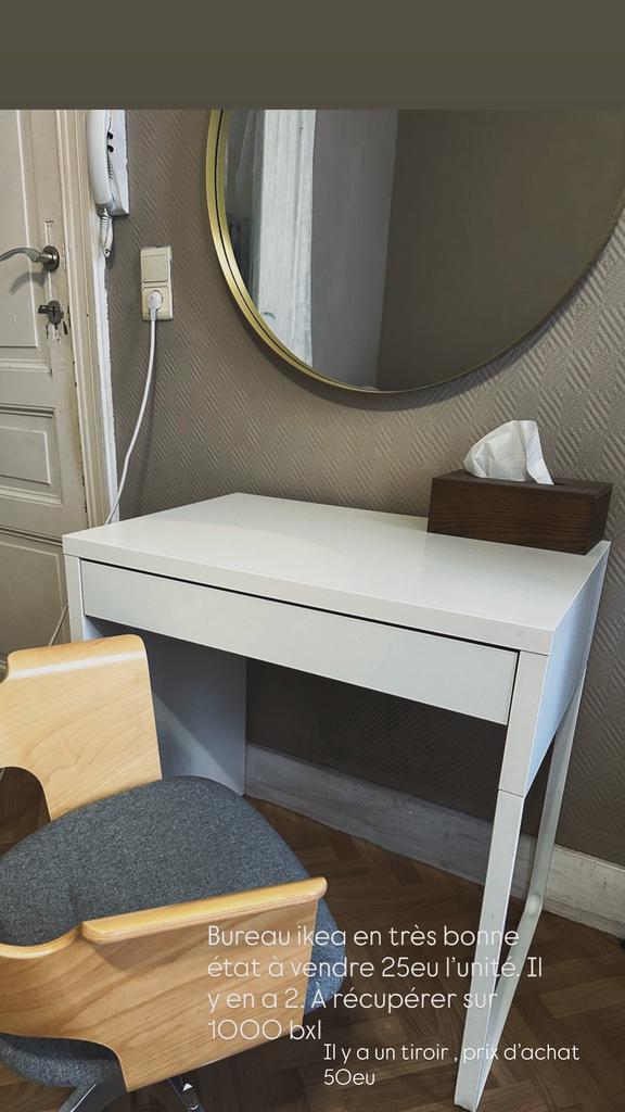 Bureau ikea en bonne etat avec tiroir, Enlèvement, Comme neuf