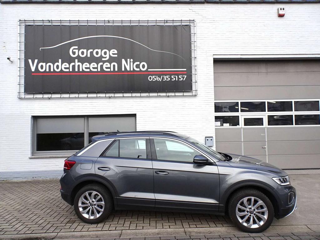 Volkswagen T-Roc 1.0TSi Life Business CARPLAY,CAMERA,TREKHAA, Auto's, Stof, Gebruikt, Adaptive Cruise Control, Bedrijf