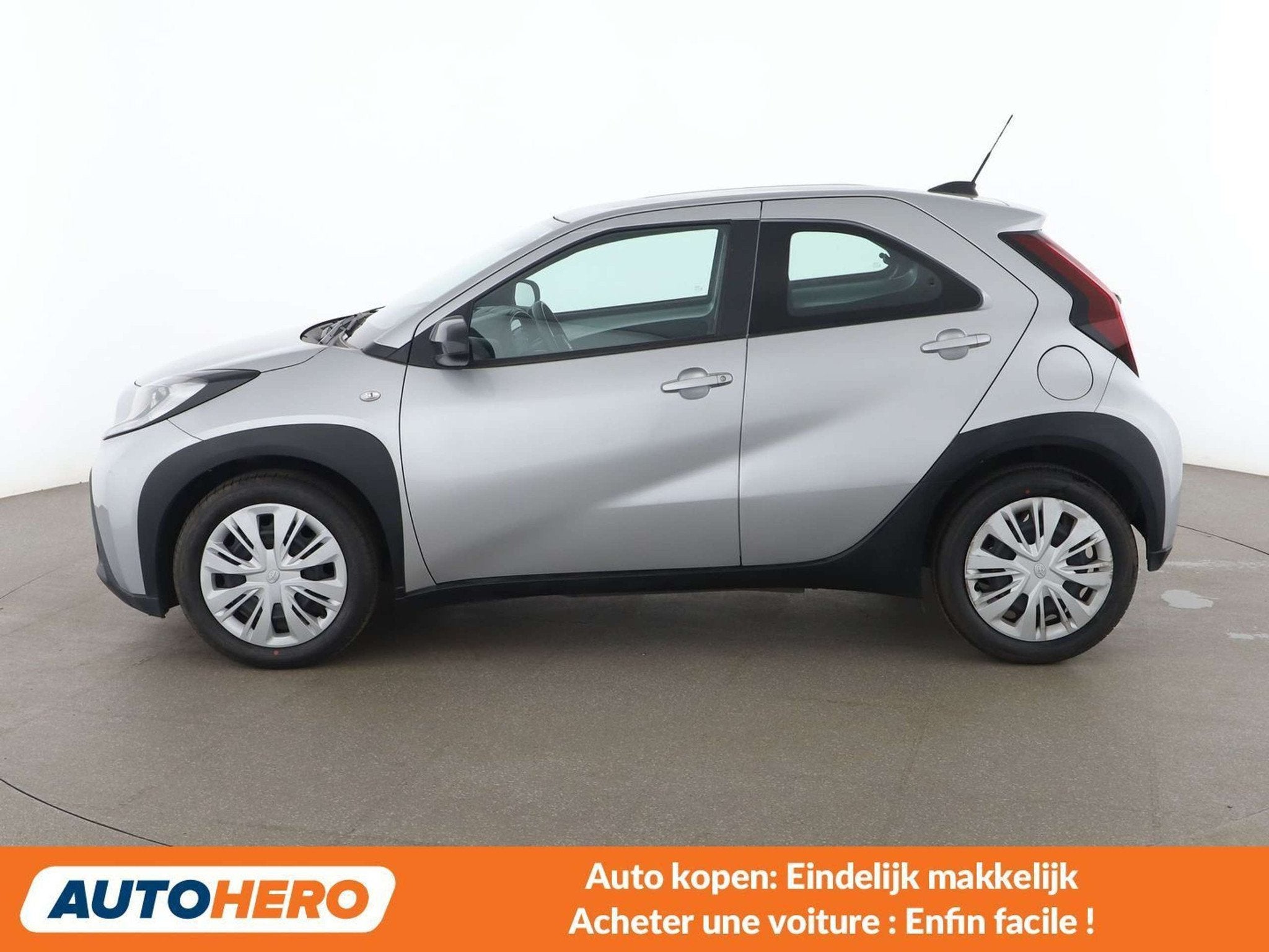 Toyota Aygo X 1.0 VVT-i Dynamic, Argent ou Gris, Achat, 998 cm³, Euro 6