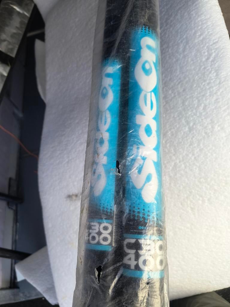 Taille RDM 400 C30, Sports nautiques & Bateaux, Planche à voile, Enlèvement, Mât